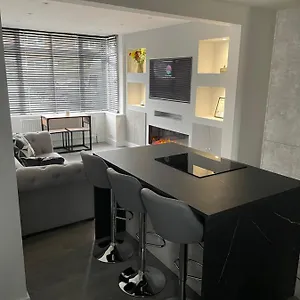 Homestay Va - Close To Luton Airport, M1 & A505, Luton (Bedfordshire)